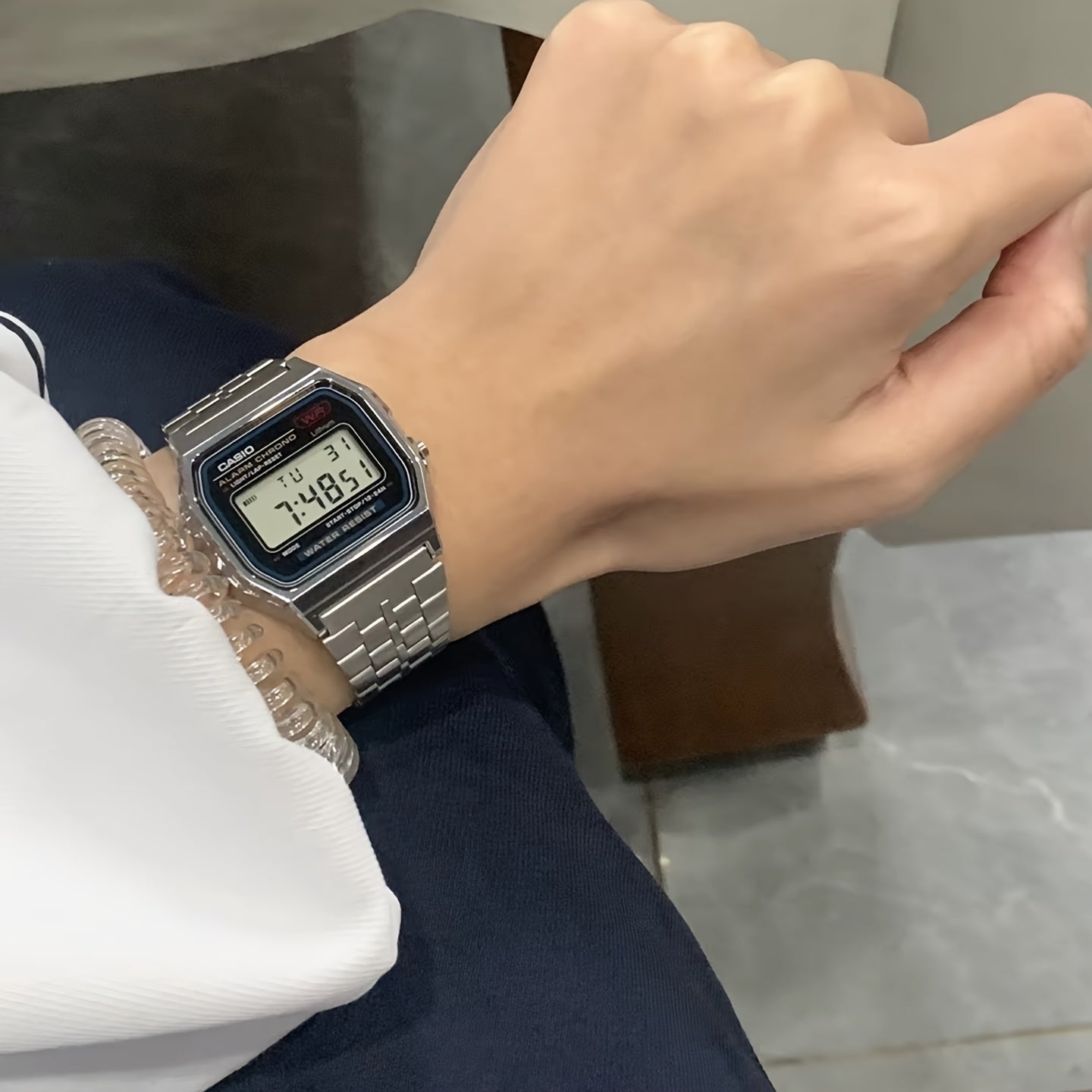 RETRO DIGITAAL HORLOGE (CLASSIC SQUARE)