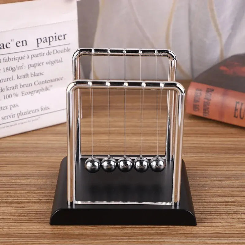 NEWTON’S CRADLE BALANS