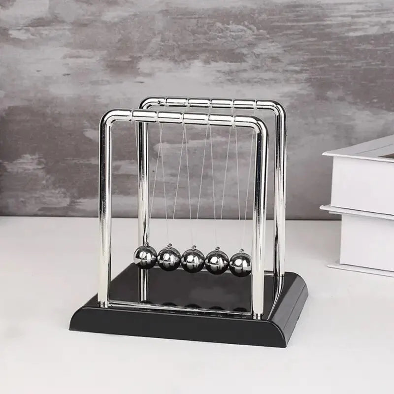 NEWTON’S CRADLE BALANS