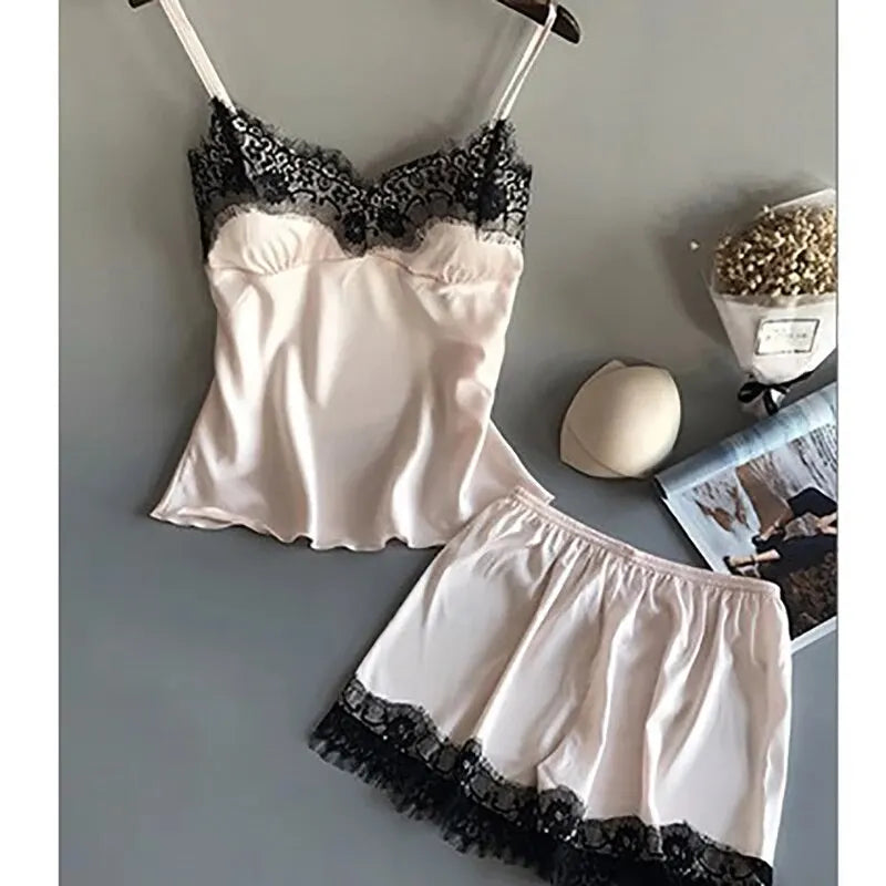 DAMES PYJAMA SET (LACE & SHORTS)