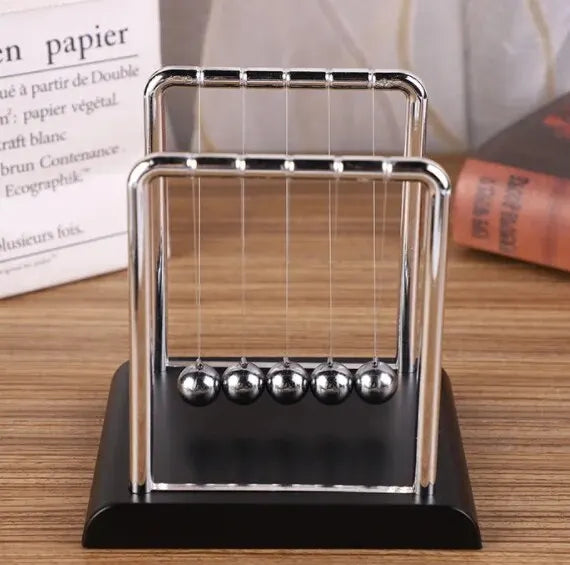 NEWTON’S CRADLE BALANS