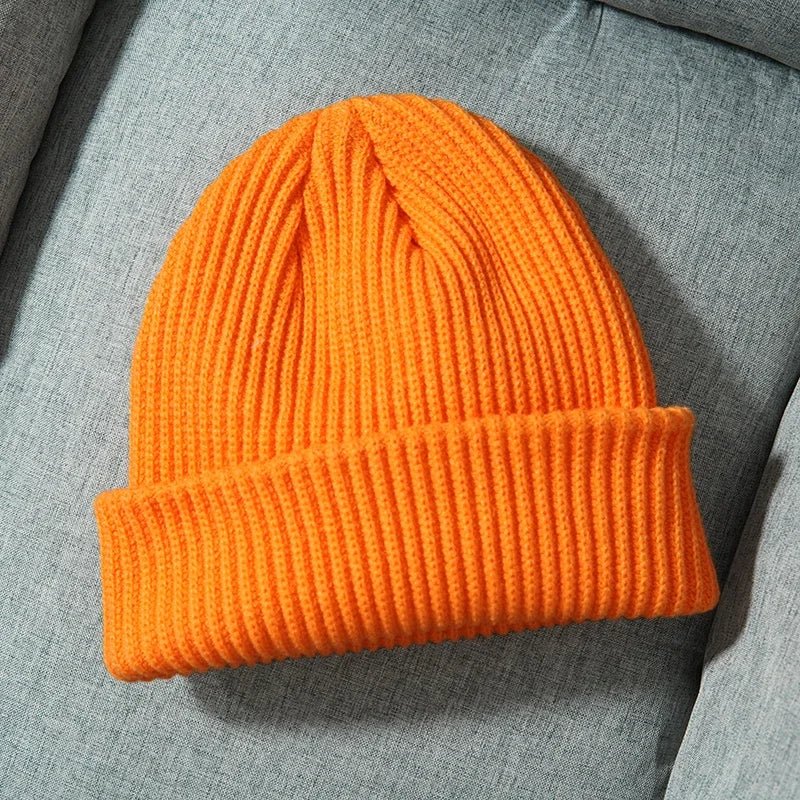 SOS STORE | GEBREIDE BEANIE (UNISEX) - SOS STORE